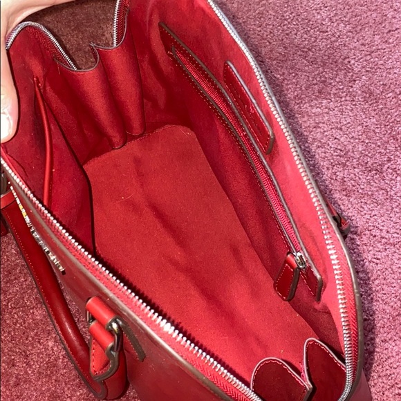 Adrienne Vittadini Handbag - Picture 3 of 3